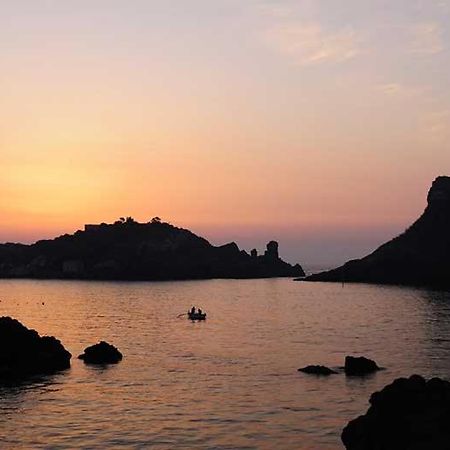 Villa Il Vecchio Bastione Aci Castello Exterior foto