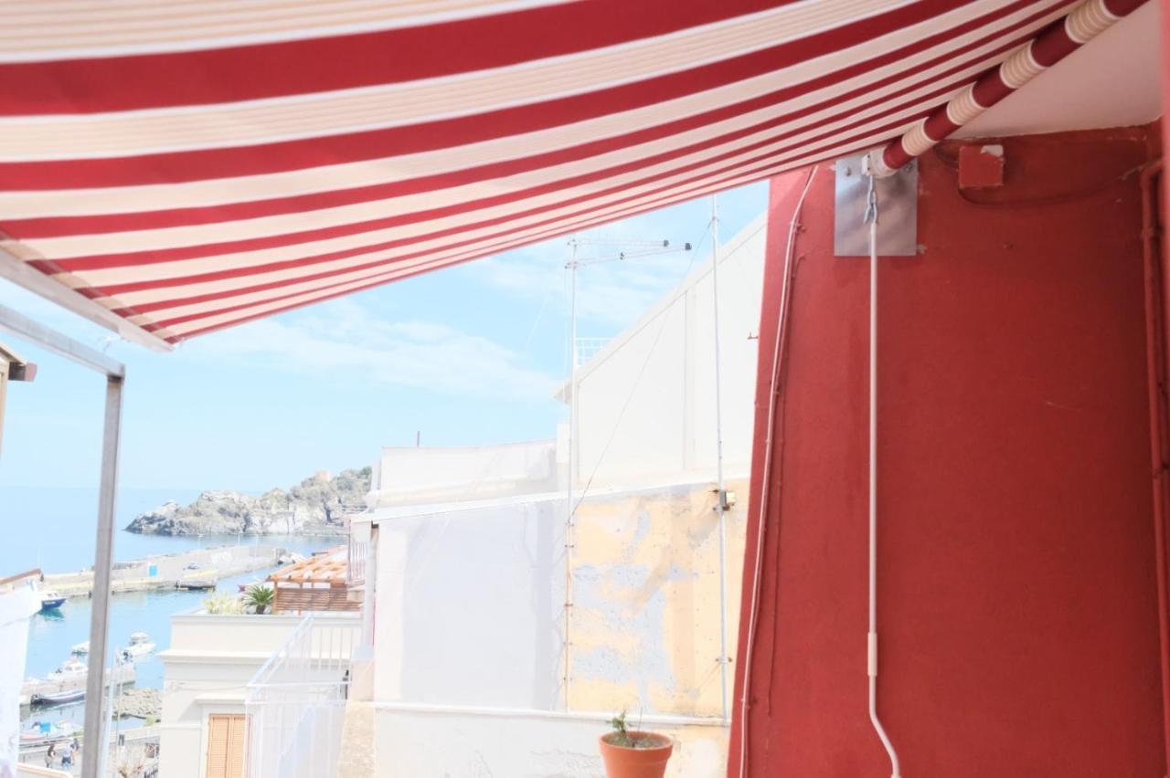 Villa Il Vecchio Bastione Aci Castello Exterior foto